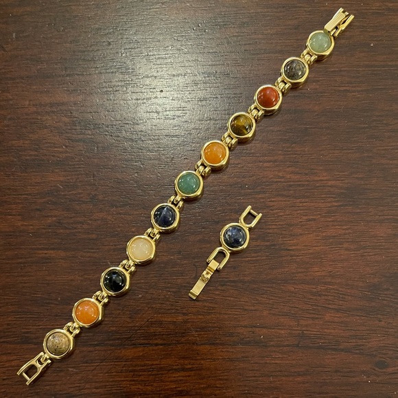 Multi gem gold tone extendable bracelet - Picture 4 of 8
